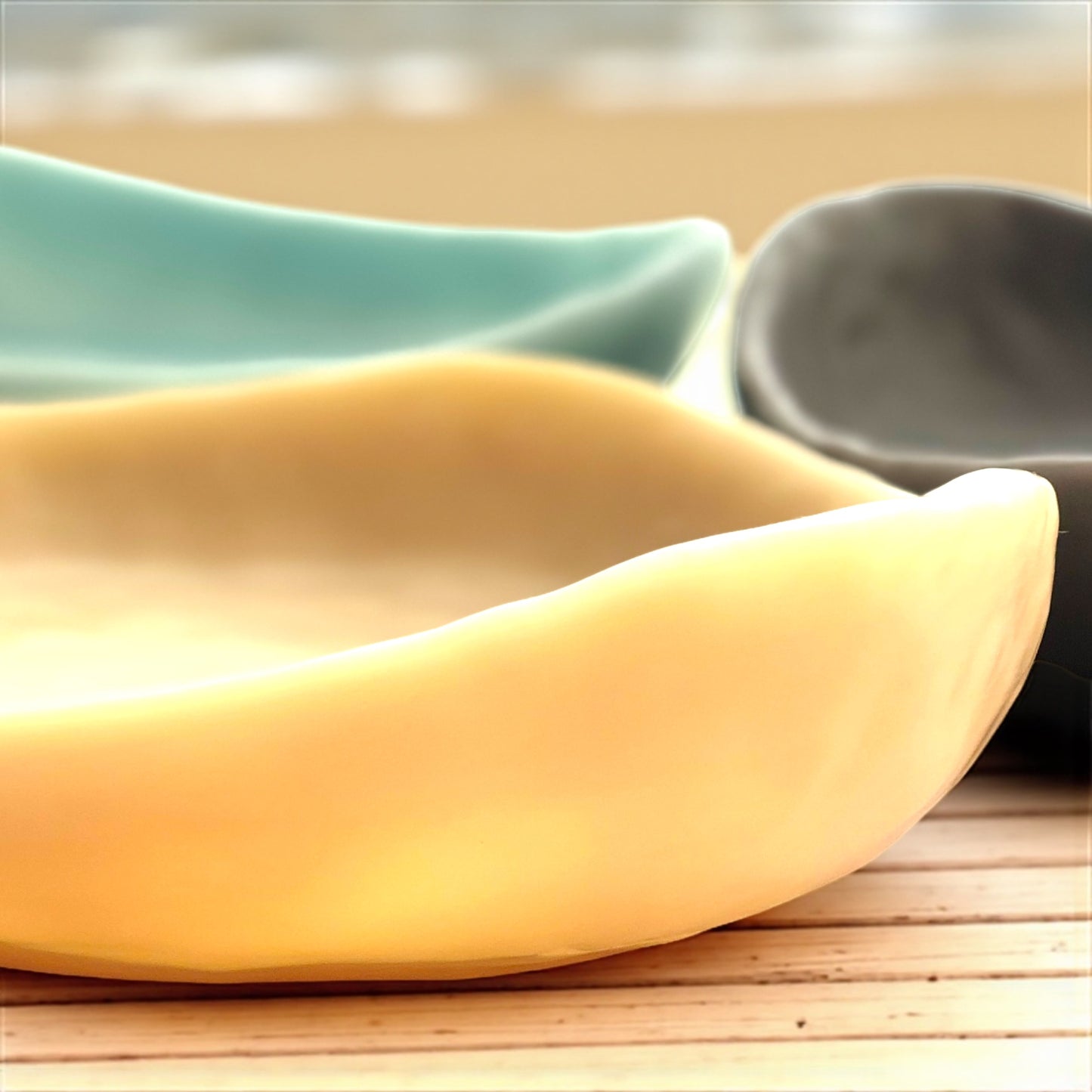 1 PLATO Irregular 🍽 en Resina Especial 25 cms + 2 TAZAS Irregulares