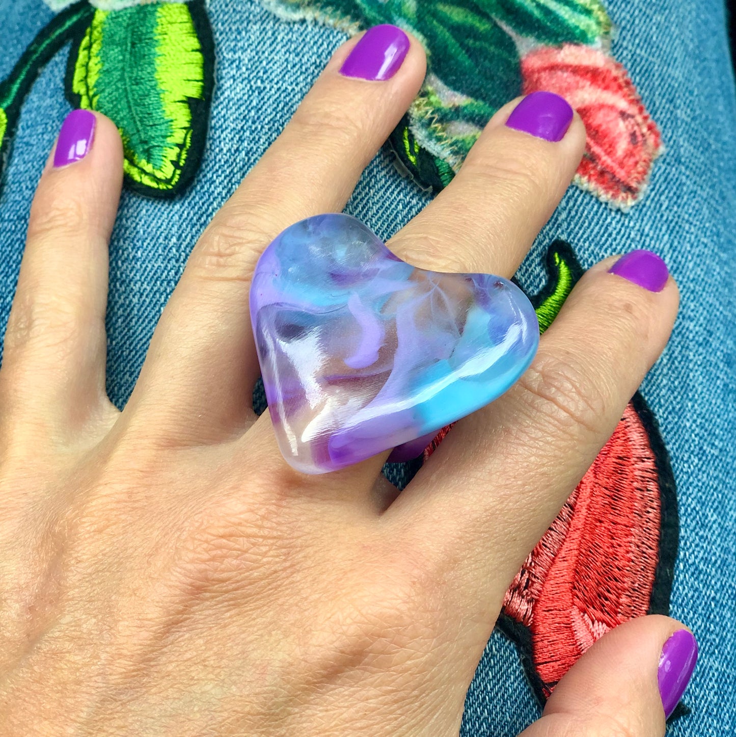 1 ANILLO Corazón ♥️ en Resina Especial