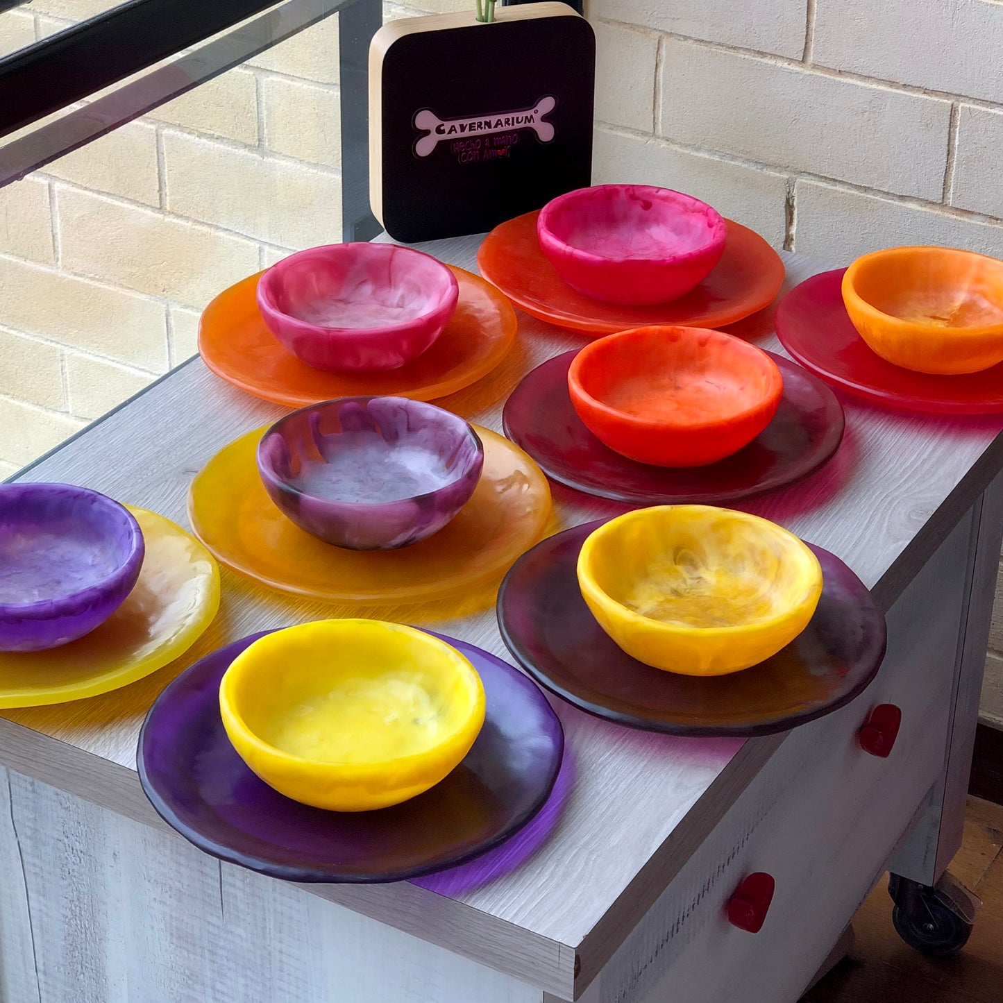 1 Puesto 🍽 VAJILLA REDONDA x 2 Piezas en Resina Especial