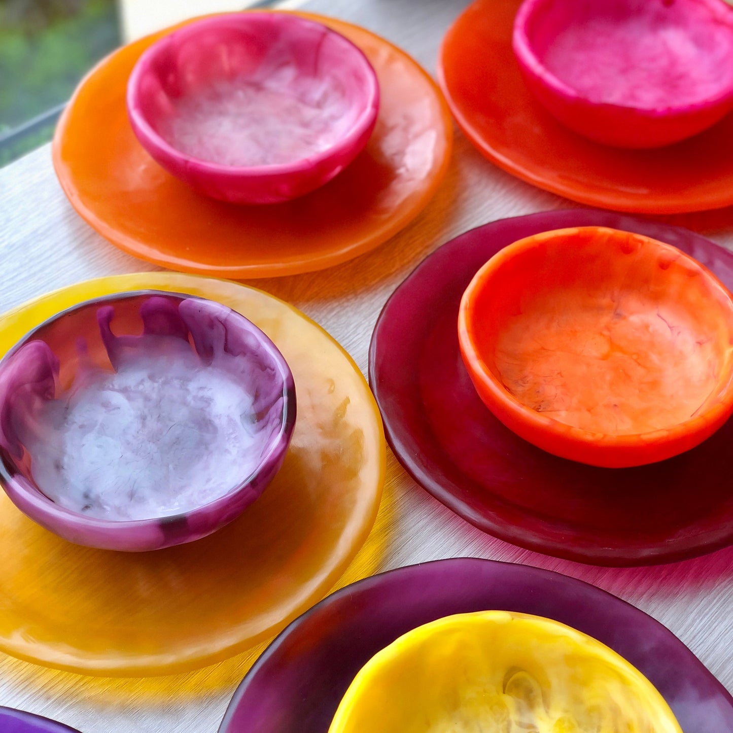 1 Puesto 🍽 VAJILLA REDONDA x 2 Piezas en Resina Especial