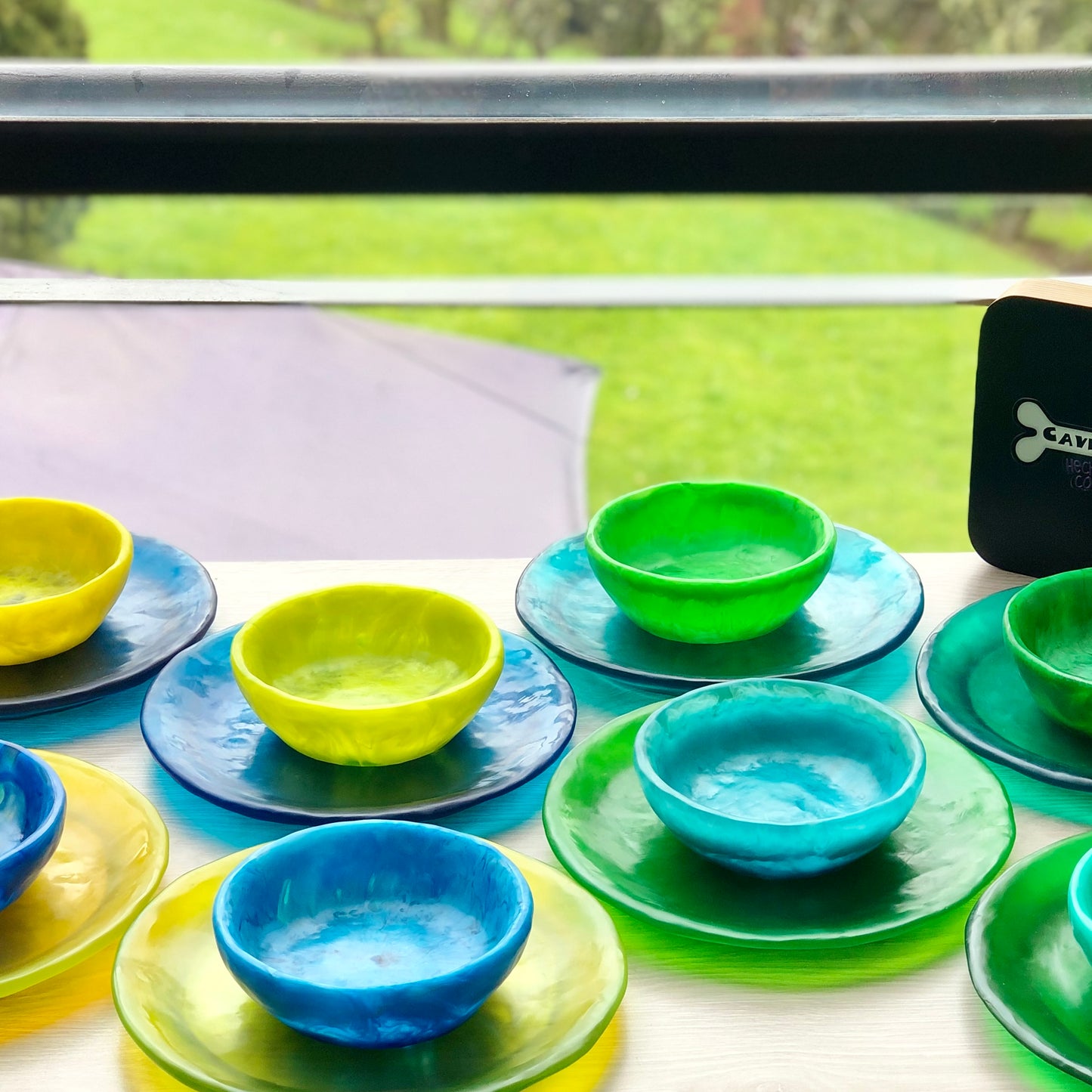 1 Puesto 🍽 VAJILLA REDONDA x 2 Piezas en Resina Especial