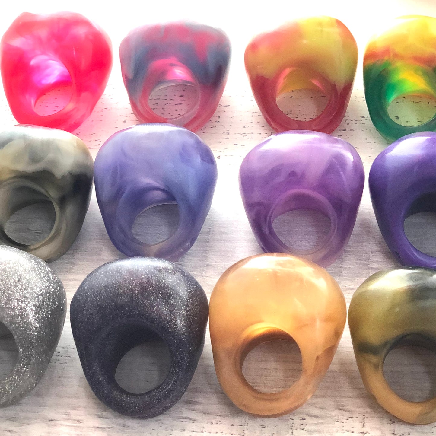 1 ANILLO Piedra 🪨 en Resina Especial