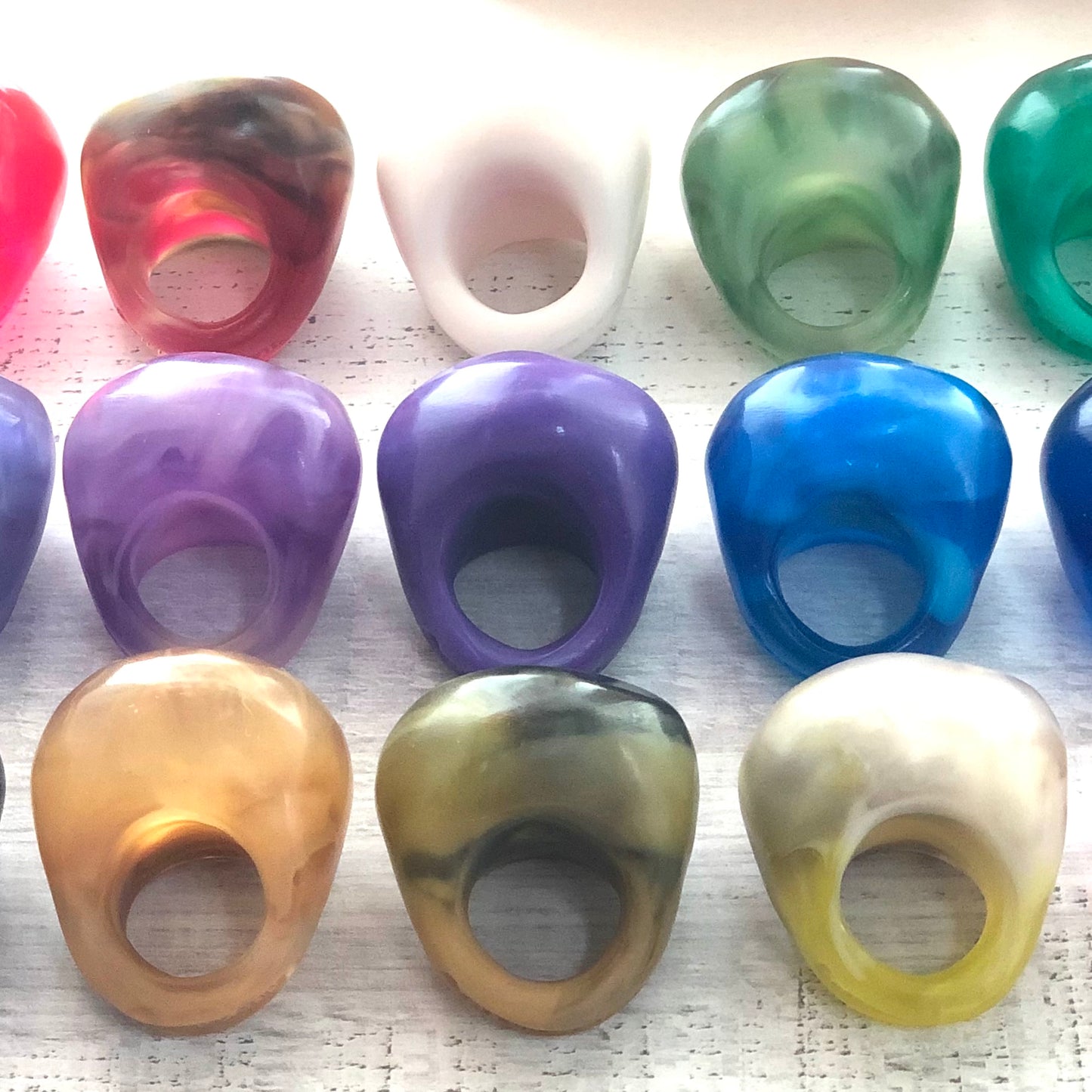 1 ANILLO Piedra 🪨 en Resina Especial