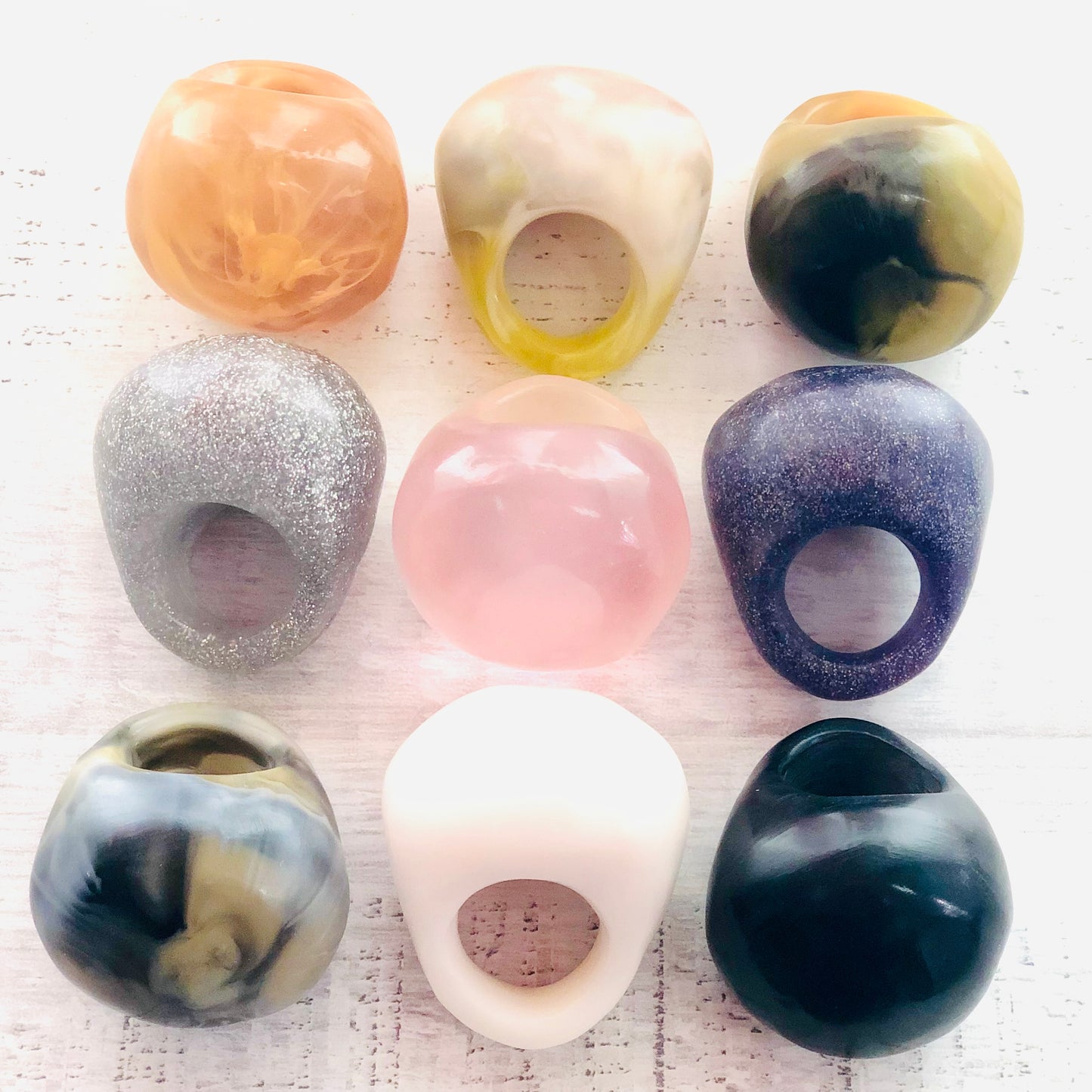 1 ANILLO Piedra 🪨 en Resina Especial