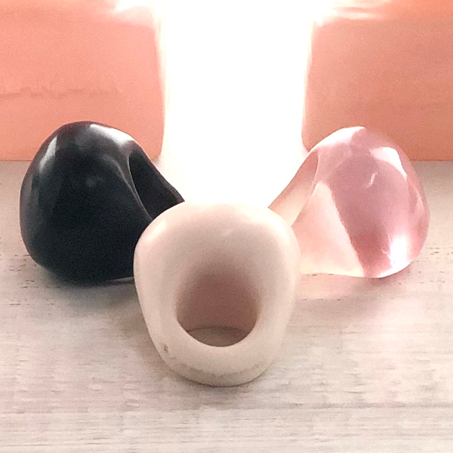 1 ANILLO Piedra 🪨 en Resina Especial