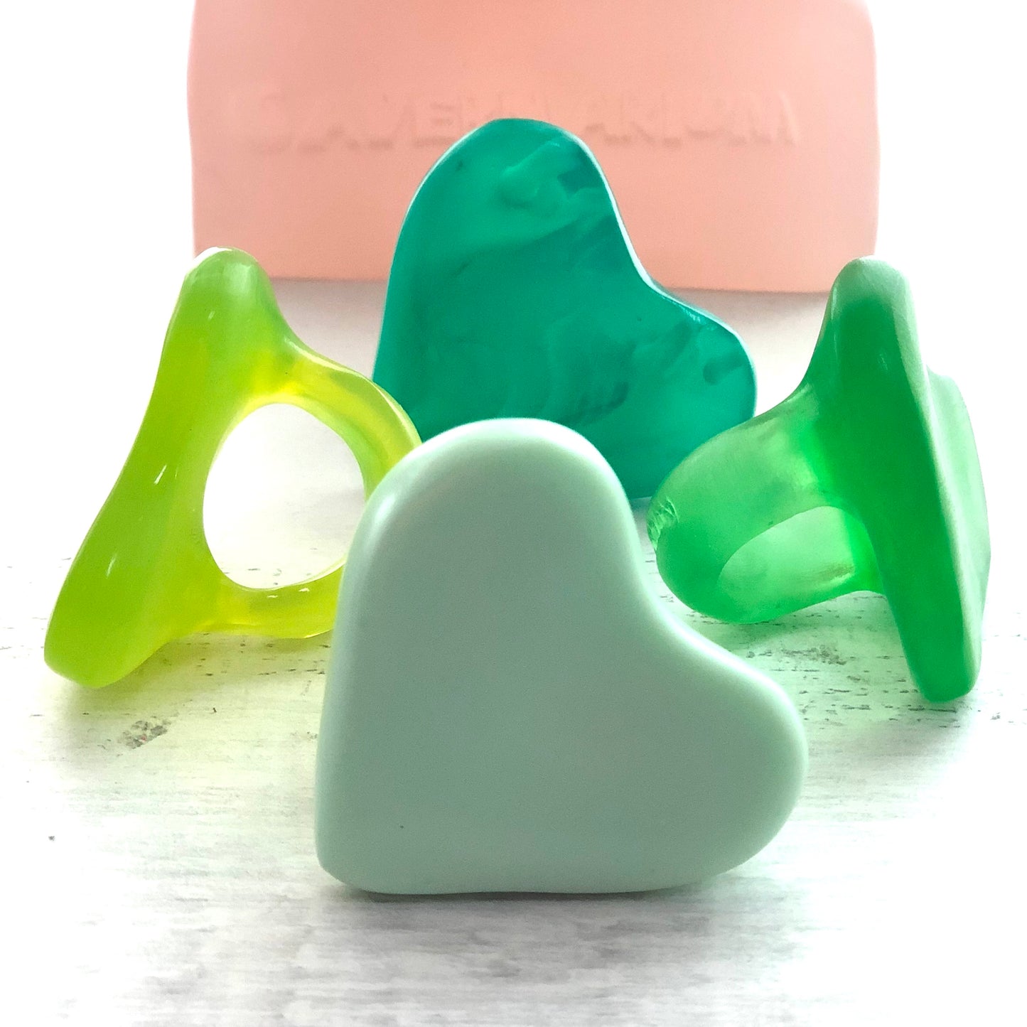 1 ANILLO Corazón ♥️ en Resina Especial