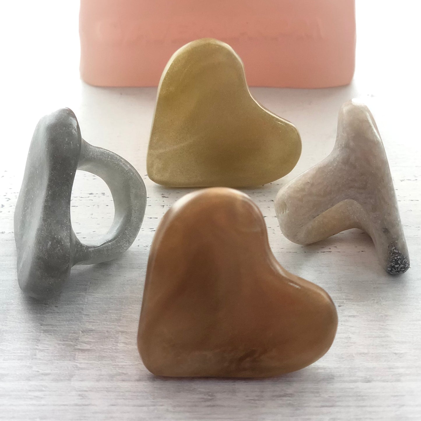 1 ANILLO Corazón ♥️ en Resina Especial