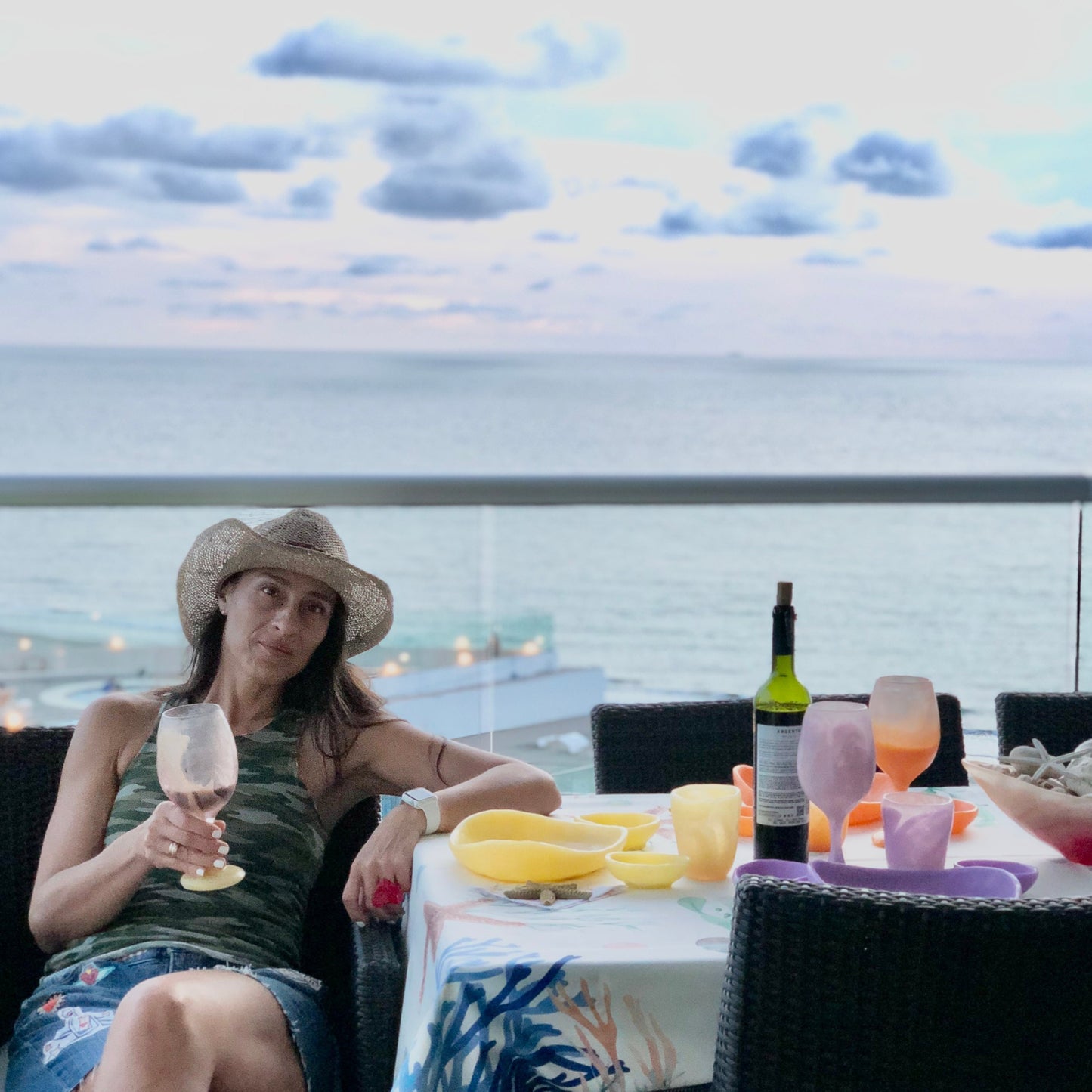 1 Puesto 🍽️ VAJILLA OCEAN & BEACH versión SUNSET x 6 Piezas en Resina Especial