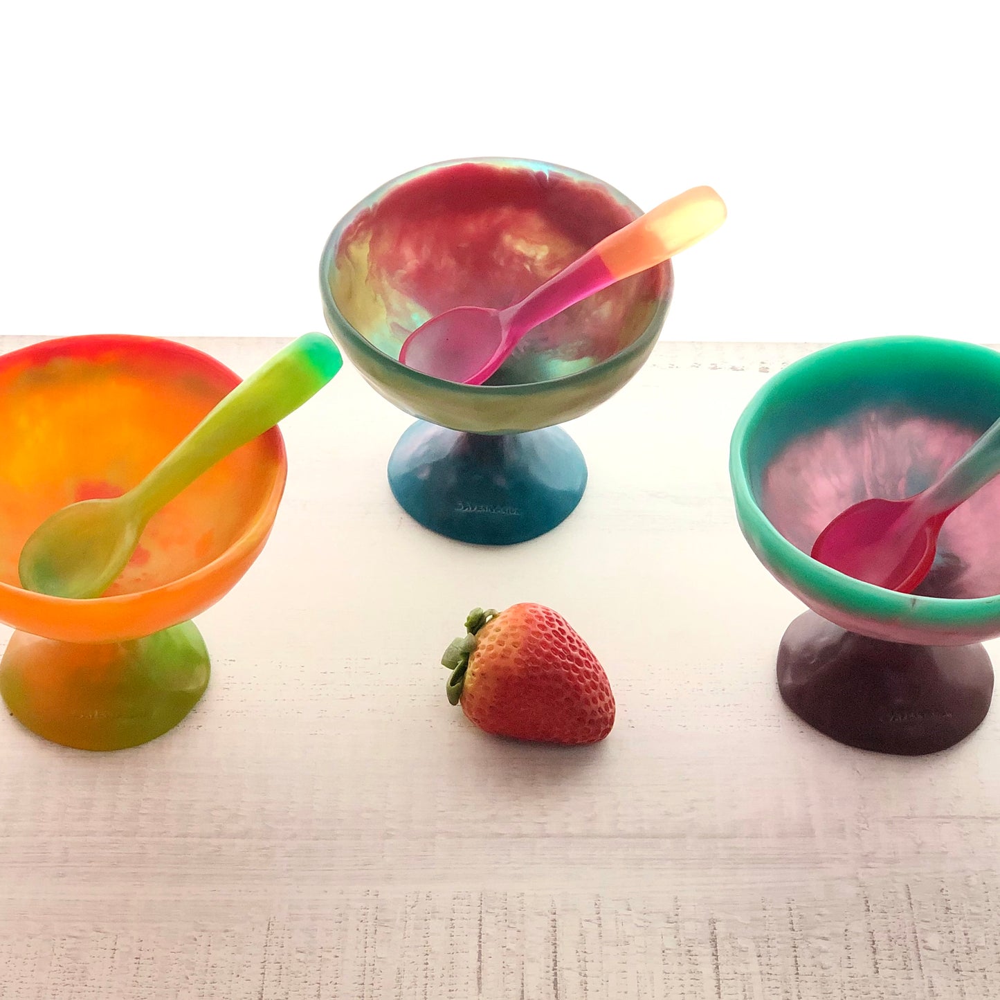 1 TAZA Postre o Helado 🥣 1 Cuchara Corta en Resina Especial 250 ml.