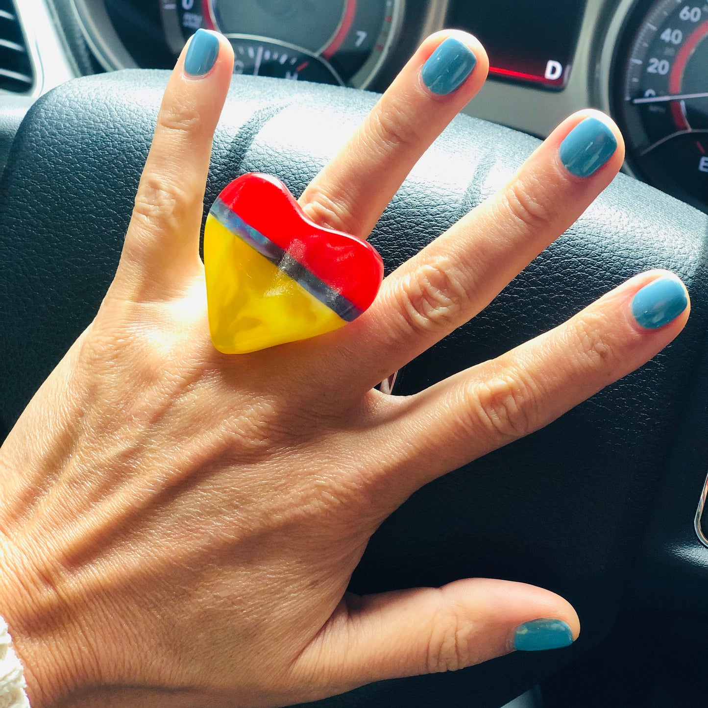 1 ANILLO Corazón ♥️ en Resina Especial