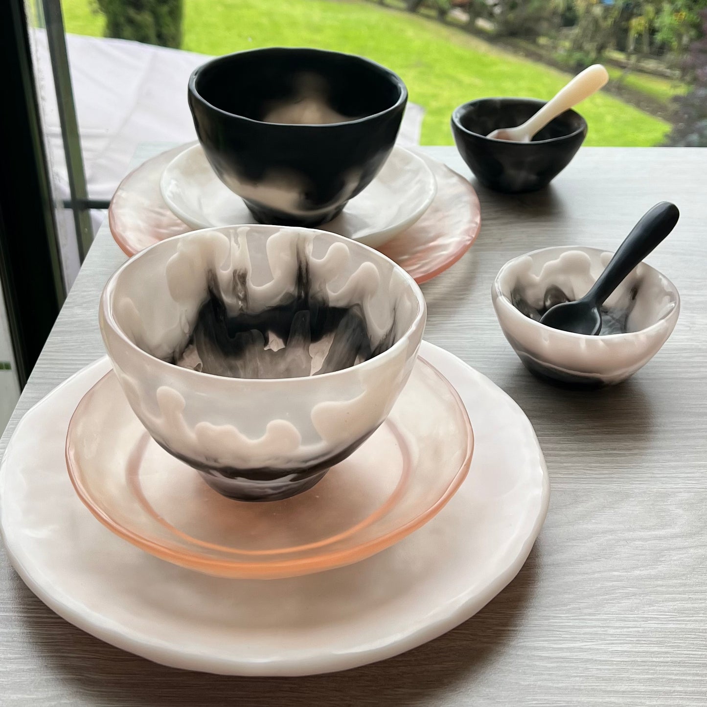 1 Puesto 🍽 VAJILLA BLACK & WHITE x  5 Piezas