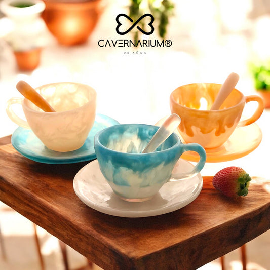 1 POCILLO Grande ☕️ 1 Plato Pequeño + 1 cuchara en Resina Especial 375 ml