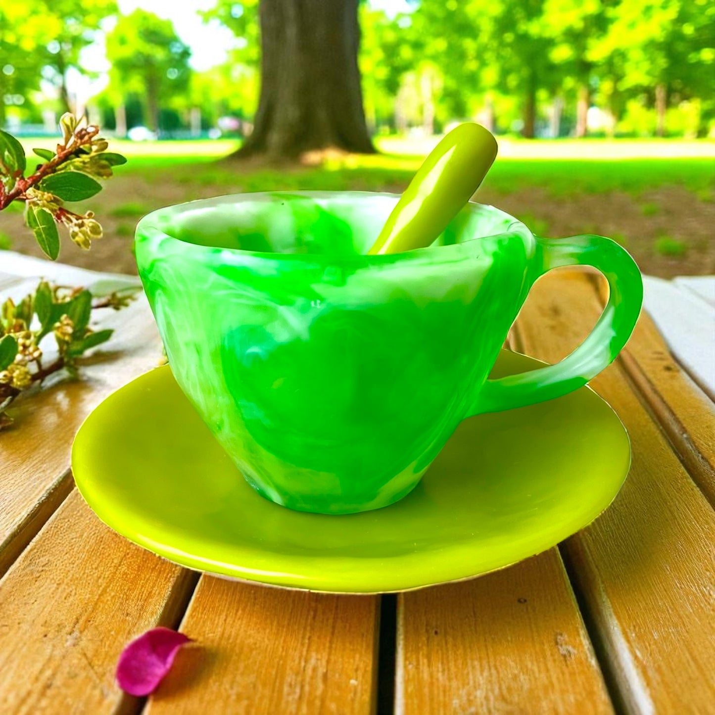 1 POCILLO Grande ☕️ 1 Plato Pequeño + 1 cuchara en Resina Especial 375 ml