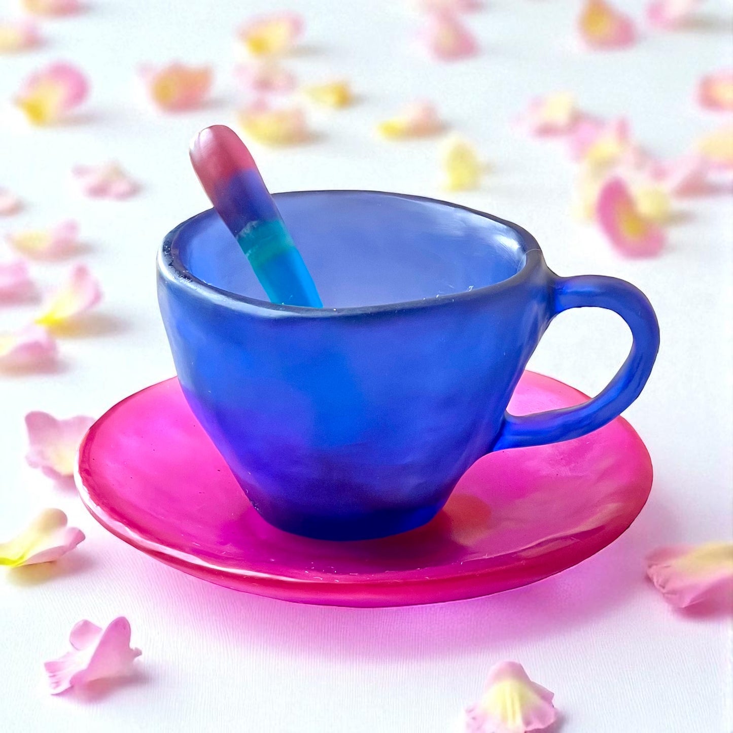 1 POCILLO Grande ☕️ 1 Plato Pequeño + 1 cuchara en Resina Especial 375 ml