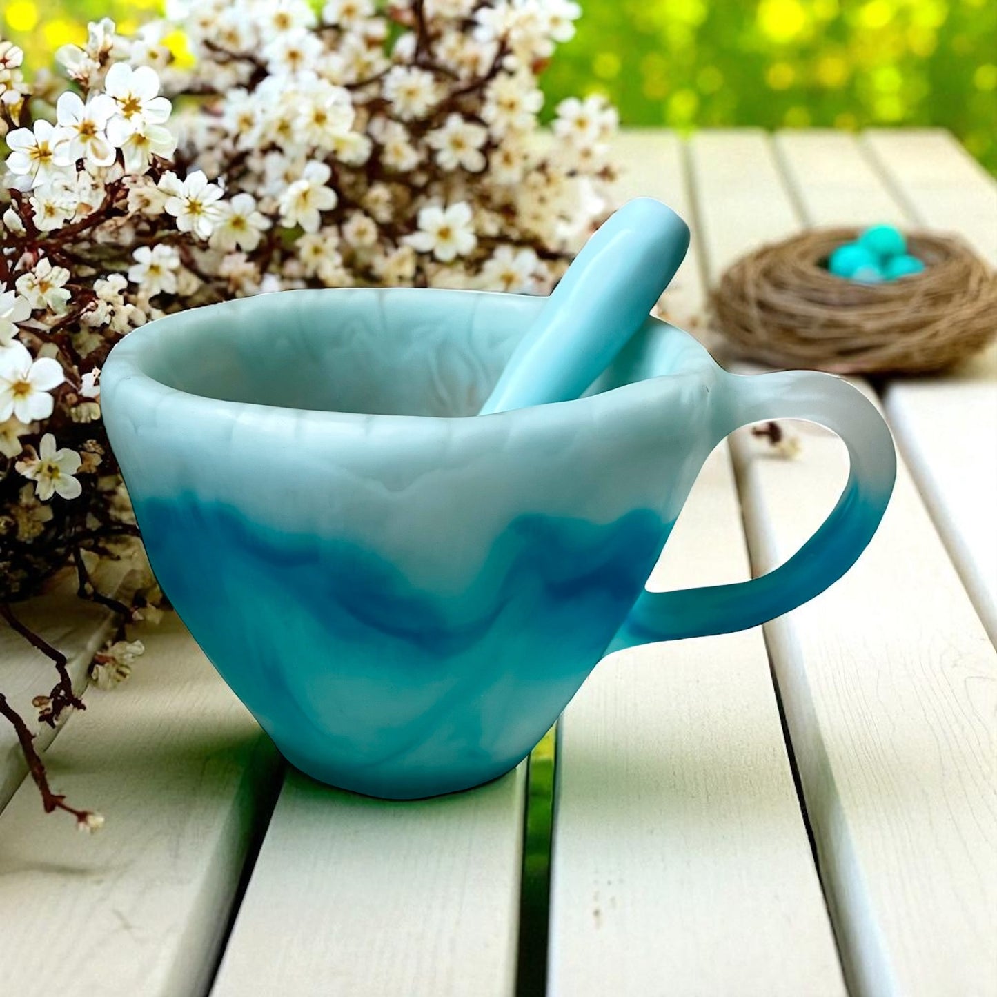 1 POCILLO Grande ☕️ 1 Cuchara en Resina Especial de 375 ml.