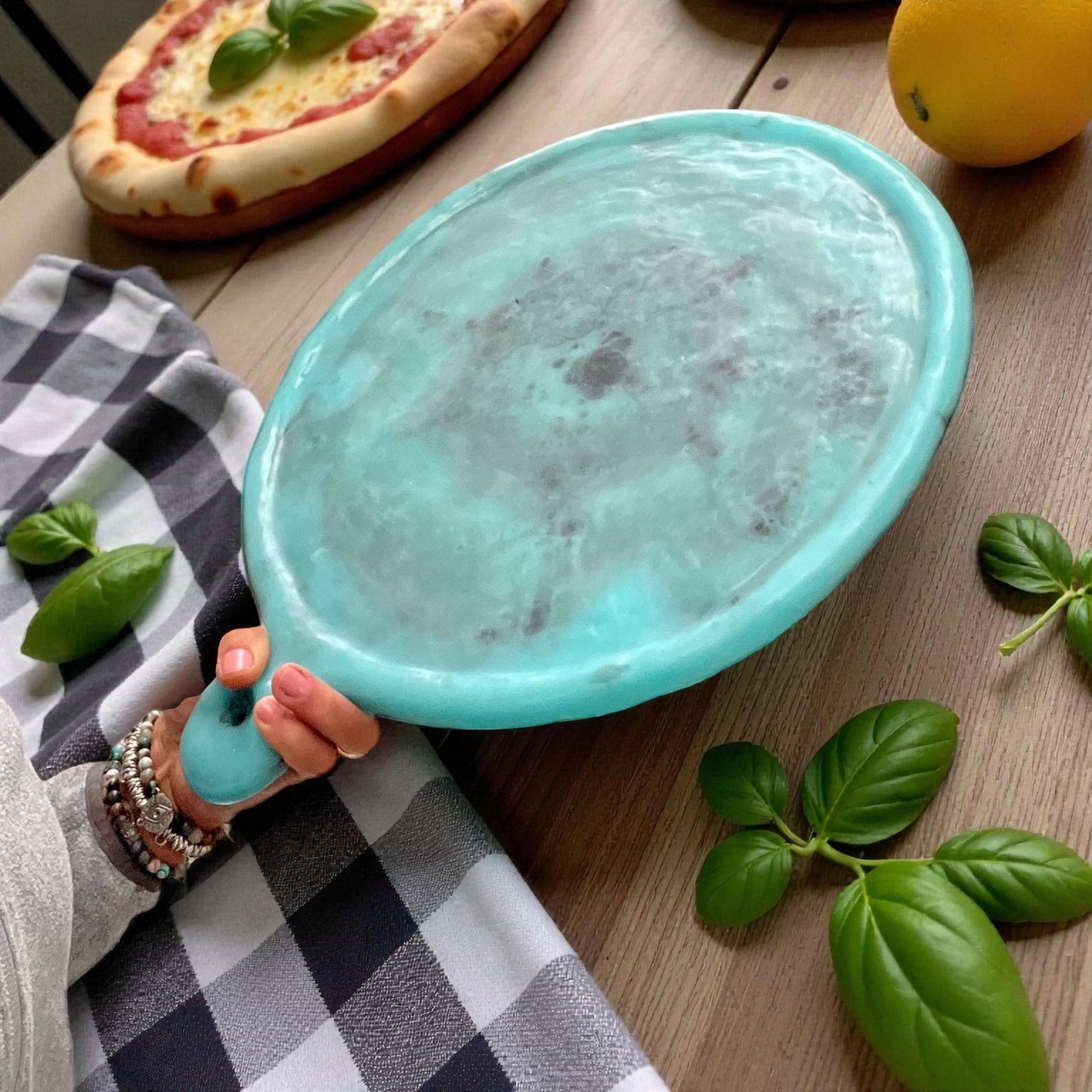 BANDEJA para Pizza 🍕 38 cms Mango Ergonómico en Resina Especial